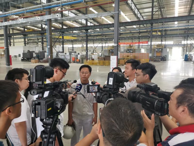 南方日報(bào)報(bào)道：肇慶動(dòng)力作為先進(jìn)裝備制造業(yè)的“中堅(jiān)力量”亮相珠洽會(huì)